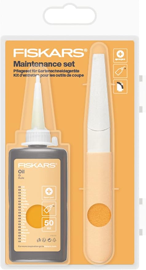 Fiskars Maintenance Kit For Garden Cutting Tools with Diamond File Oil and Care Instructions 1001640 Standard 11 x 7 x 3 cm