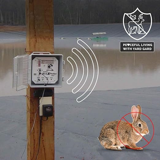 Bird-X Critter Blaster PRO Sonic Animals and Birds Decoy Device Control Panel with 4 Speakers Emits 8 Digitally Recorded Sounds Easy to Install Covers 6 Acres 2–10 kHz Frequency