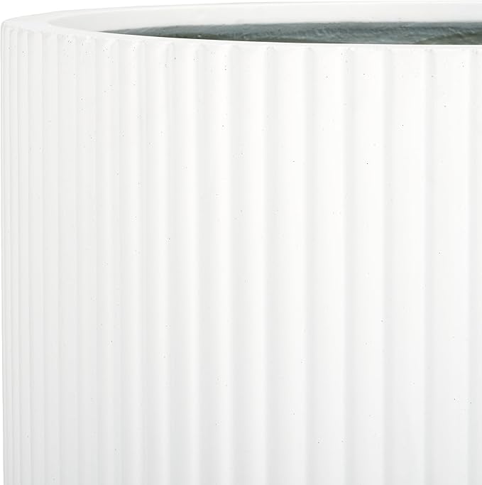 SAFAVIEH Outdoor Collection Lucca White Cement Ficonstone Planter Pot
