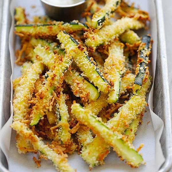 TomorrowSeeds - Black Beauty Zucchini Seeds - 1 Pound ~ 3400+ Count - for 2026 Planting AAS Winner Dark Green Summer Squash Courgette Bush Garden Vegetable Fresh Grow Your Own Home Farm Patio Healthy