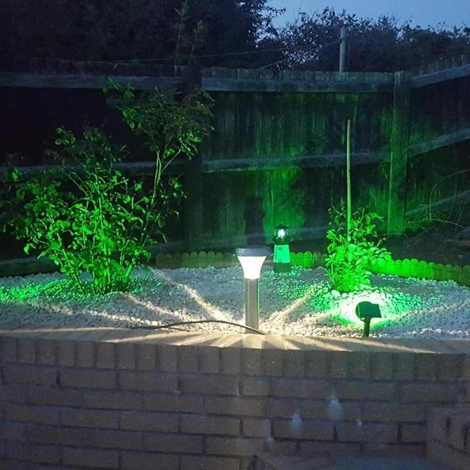 Solar Spotlights 4LED Solar Landscape Spotlights Solar Landscape Lights Waterproof 2-in-1 Multi Use Outdoor Wall Lights (Green)