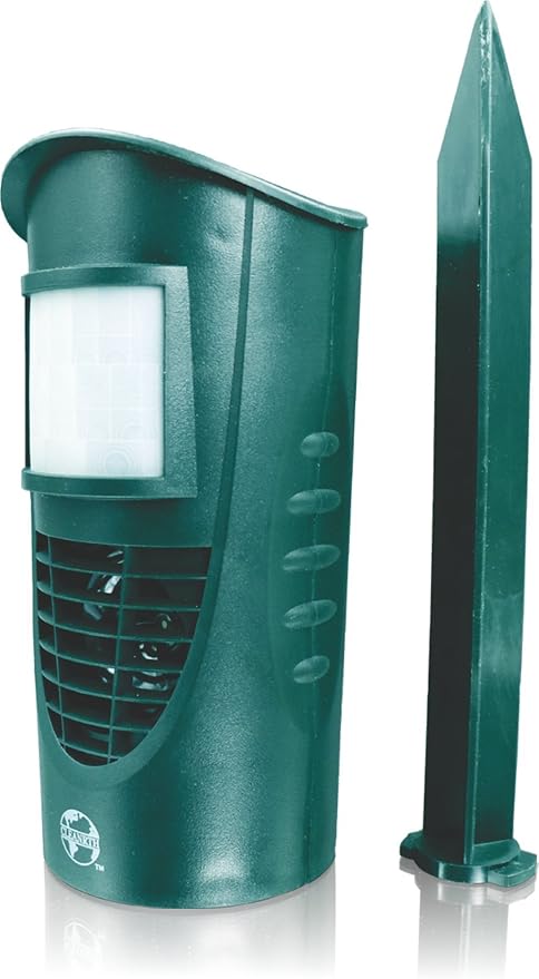 CLEANRTH TSAR520 Advanced Ultrasonic Animal Repeller – Triple Scan Technology for Powerful Deterrence of Raccoons Squirrels Dogs Cats Badgers Rabbits Deer Coyotes and More