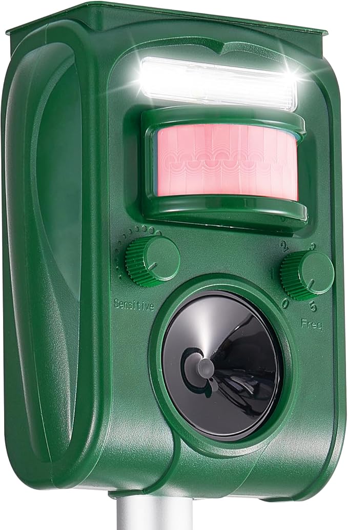 Upgraded Solar Ultrasonic Squirrel Deer Repellent Devices Motion Detection 5 Adjustable Modes Cat Raccoon Rabbit Dog Deterrent Animal Repellent with Waterproof for Yard 1P Olive