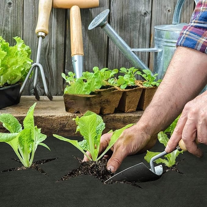 Weed Control Film Geotextile Landscape Fabric Weed Barrier Mat Weed Control Membrane High Permeability(0.5 * 200m)