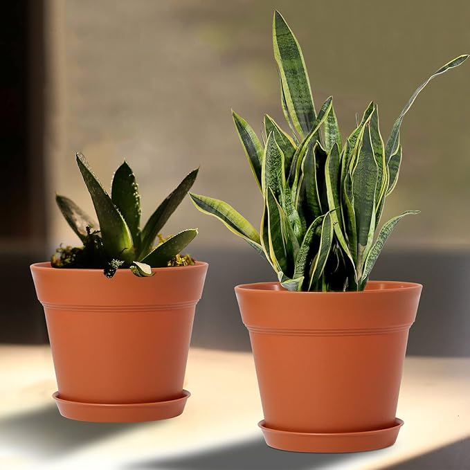 WOUSIWER 16 Pack 6 inch Plastic Planters Plastic Indoor Planter Flower Pots Heavy Duty and Stylish 6 Inch Plant Pots for Indoor Plants with Drainage Holes and Tray for Plants Flowers Terracotta