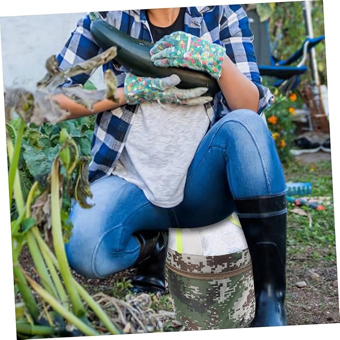 Portable Lightweight Gardening Stool with 25cm Height and Side Pocket Small Foam Outdoor Workseat for Farming Planting and Camping Use Random Style