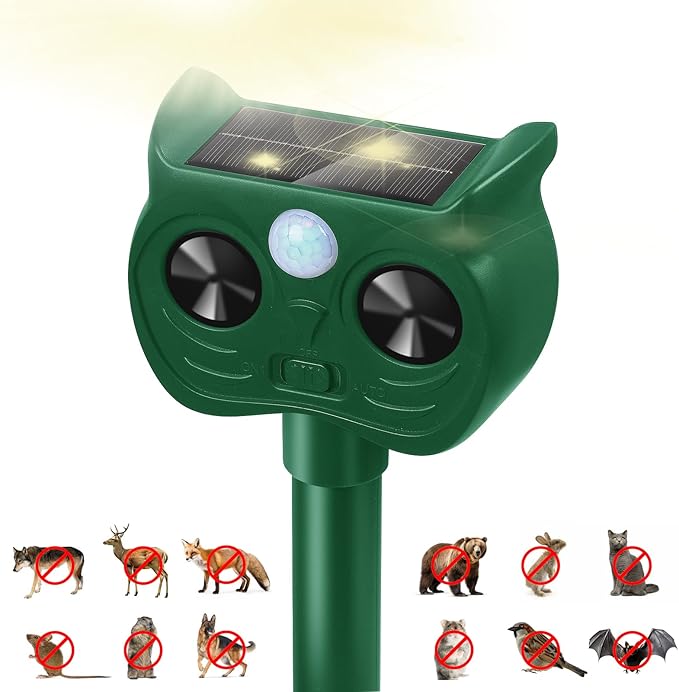 Solar Ultrasonic Animal Repellent Outdoor Motion Sensor Deer Repellent Devices Squirrel Cat Raccoon Deterrent with Strobe Light Dual Mode Keep Skunk Away Protection for Yard Garden Lawn 1Pack