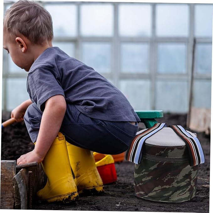 Portable Garden Wearable Stool with Tool Bag 25cm High Lightweight Outdoor Farming Seat for Planting Weeding and Camping Random Style