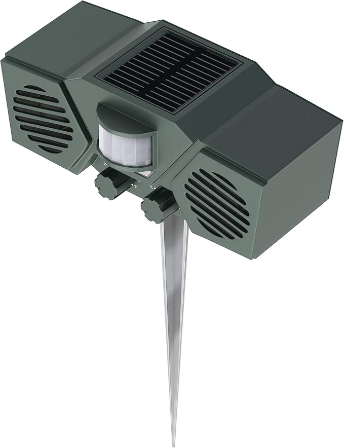 Hoont Solar Powered Motion Activated Ultrasonic with Flashing Strobe Light Outdoor Animal Deer and Pest Repeller