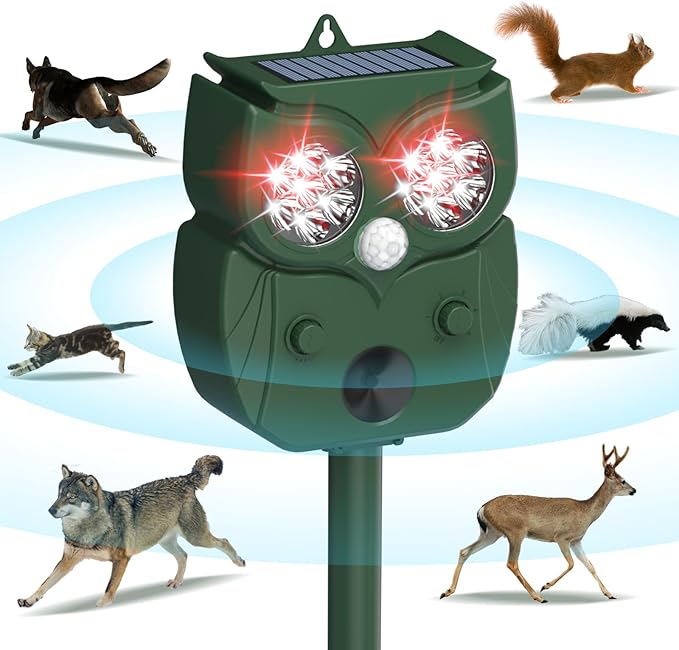 Animal Repellent Raccoon Repellent Ultrasonic Waterproof Motion Detection LED Flash Light Animal Repellent Ultrasonic Outdoor for Dogs Fox Rabbit Squirrels Coyote Deer Repellent