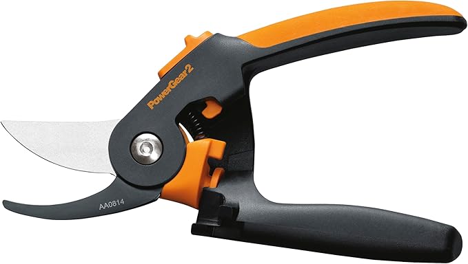 Fiskars PowerGear2 Softgrip Pruner for Branches Optimizes Cutting Power and Leverage Rust-Resistant Low-Friction Blade Coating for Smooth Cuts Yard &amp Garden Tools