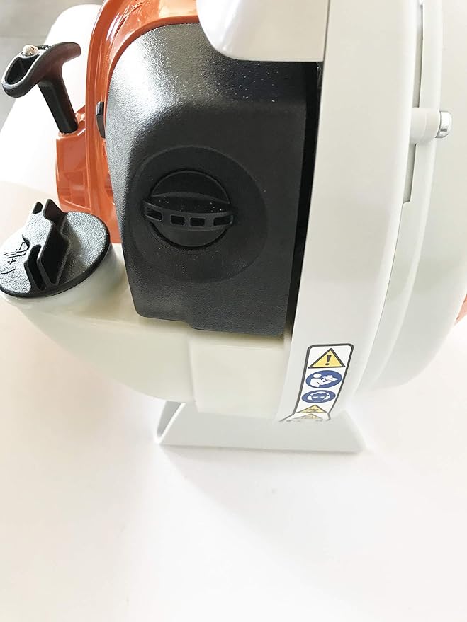 Stihl BG56-D hand held blower white orange black 42410111730
