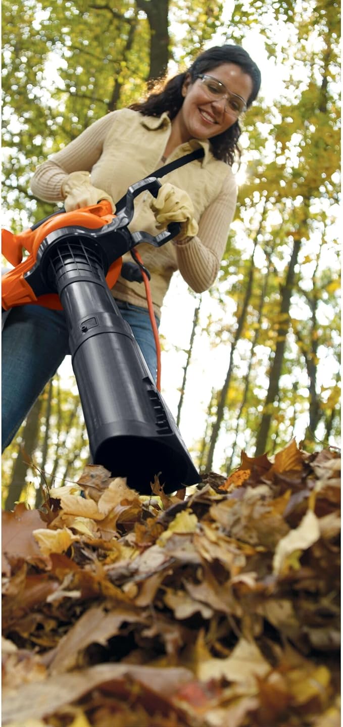 BLACK+DECKER 3-in-1 Electric Leaf Blower Leaf Vacuum/Mulcher Up to 250 MPH Premium Disposable System Corded 12-Amp Handheld Lightweight Corded Electric Combo (BV6600)