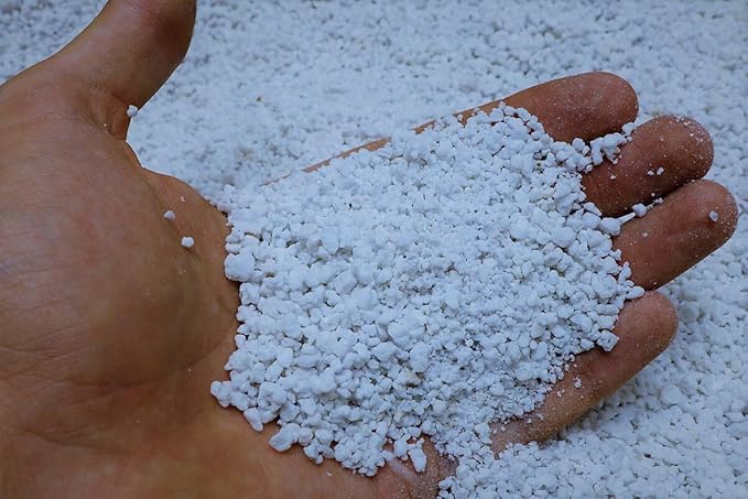 Mr Stacky Perlite - 100% All Natural for Organic Gardening - Improves Drainage and Aeration (2.2 Cu Ft / 68 Qt / 64 L)