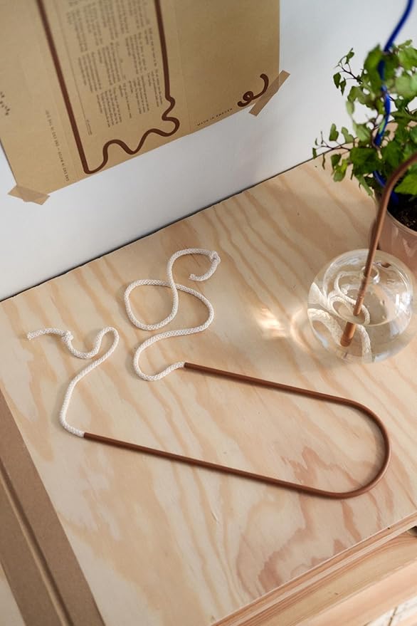 Beautiful Self-Watering Wick System for Effortless Plant Care Automatic Drip Irrigation Sustainable &amp Stylish Scandinavian Design Ideal for House Plants (M Brown Terracotta)