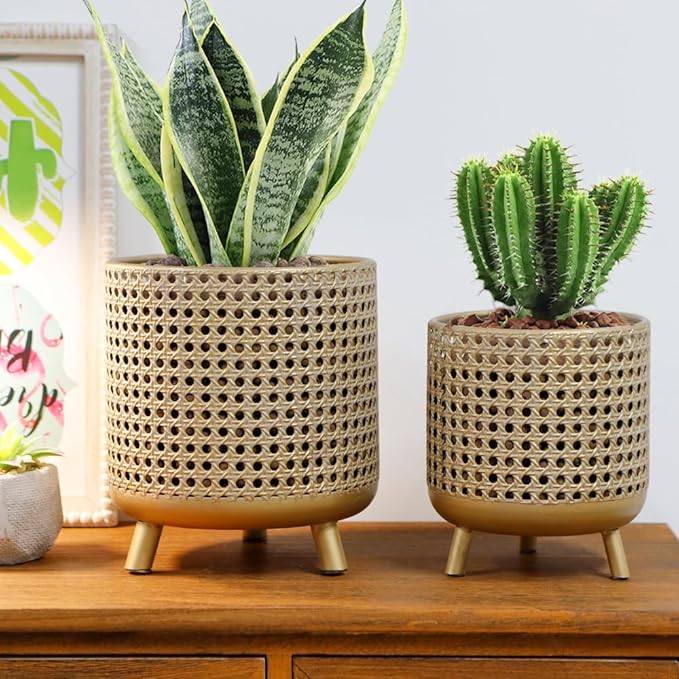 JHY DESIGN Set of 3 Plant Pots 10/8.5/7''H Metal Decoration Flower Pots with Hollow Design Large planters for Indoor &amp Outdoor Garden Home Balcony Railing Fence Plants(Gold)