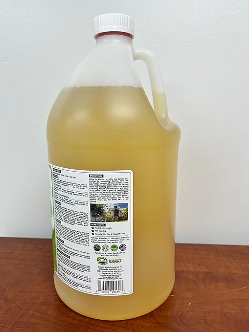 Mosquito Magician Liquid Concentrate Kills Mosquitoes Fleas &amp Fire Ants Yard Spray Treatment Pet Safe Use with Sprayers Foggers &amp Misting Systems Outdoor Mosquito Repellent 1 Gallon - O