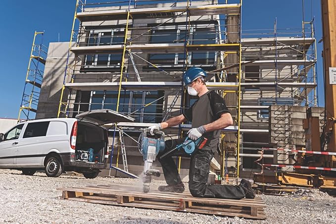 BOSCH GBL18V-71N 18V Cordless Compact Blower 167 MPH (Bare Tool)