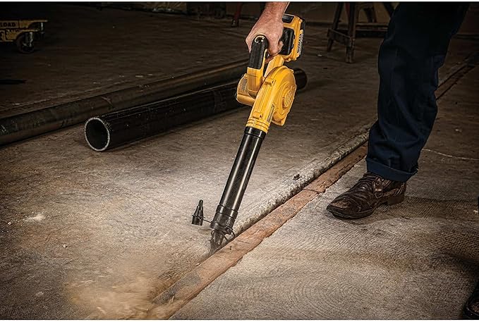 DEWALT 20V MAX Blower for Jobsite Kit Compact Battery &amp Charger Included (DCE100M1)