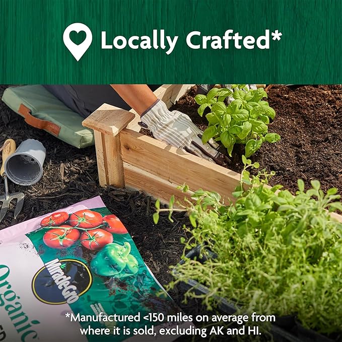 Miracle-Gro 3 Pack Organic Raised Bed and Garden Soil with Quick Release Natural Fertilizer Feeds Plants Up to 2 Months Grows More Veggies 1 Cu Ft