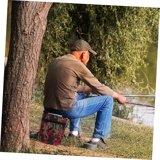Portable Farming Stool with Side Pocket 25cm High Lightweight Foam Garden Seat for Outdoor Field Work Small Plastic Workseat for Gardening Camping and Farming Tasks Random