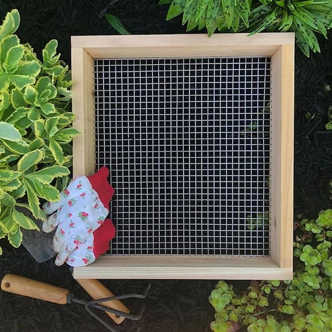 Multipurpose Soil Screen Soil Sifter Wood Dirt Sifter Handheld Cedar Sifter for Gardening Rock Worm Peat Moss Loam Soil