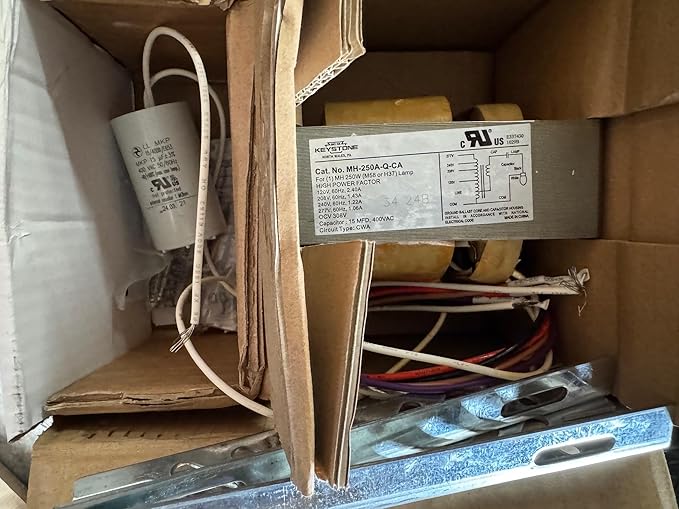 MH-250A-Q-KIT 250 Watt Metal Halide Ballast Kit 4 Tap 120/208/240/277V M58 CWA without Ignitor 4.3 x 1.65 x 4.8
