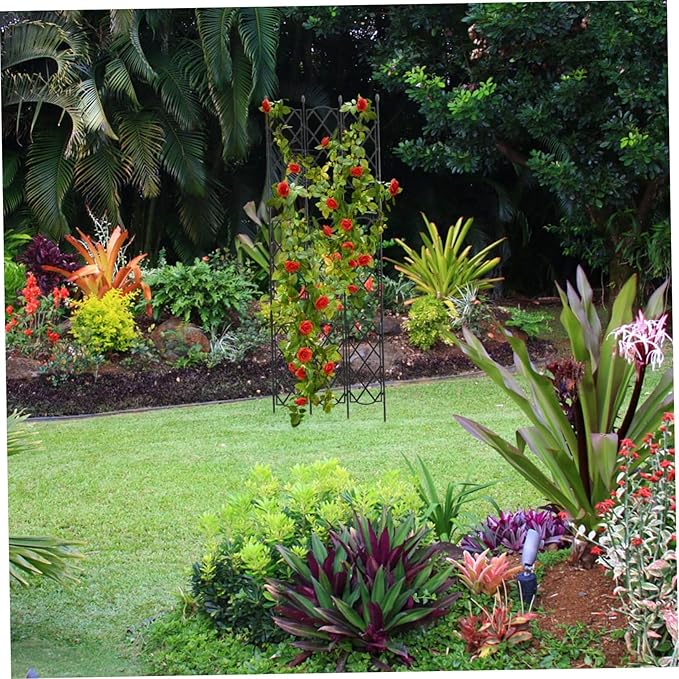 Outdoor Garden Trellis for Tomatoes Cages Chain Trellis Plant Climbing Rack Metal Plant Vine Support Stake