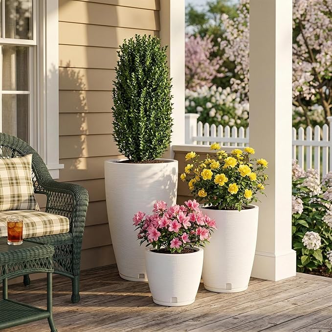 Floridis Planter Set of 3 Outdoor/Indoor Plastic Resin (White)