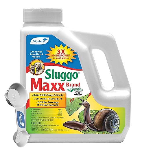 Monterey Sluggo Maxx Bundled with Measuring Spoon - Organic Gardening Slug and Snail Killer for Garden - Pet and Wildlife Friendly - 2 lb jug
