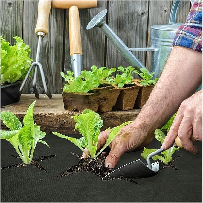 Driveway Fabric Weed Barrier Landscape Fabric Weed Control Film Garden Ground Cover Barrier Fabric(0.9x91m/3x300ft)