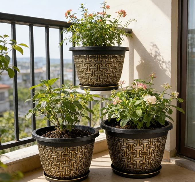 4 Pack 16 Inch PlanterLarge Plastic Flower Pots Outdoor Indoor with Drainage Holes &amp Trays Retro Antique Imitation Decorative Garden Plant Pots Outdoor for Houseplants