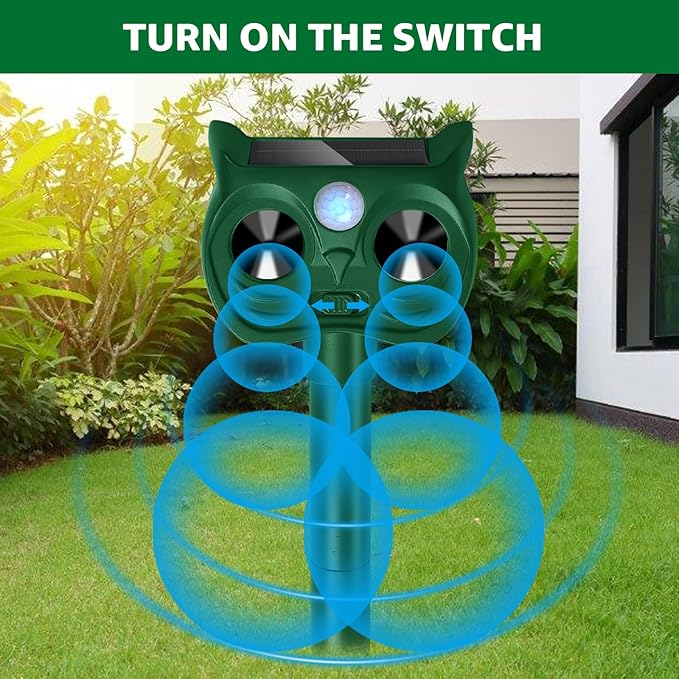 Solar Ultrasonic Animal Repellent Outdoor Motion Sensor Deer Repellent Devices Squirrel Cat Raccoon Deterrent with Strobe Light Dual Mode Keep Skunk Away Protection for Yard Garden Lawn 1Pack