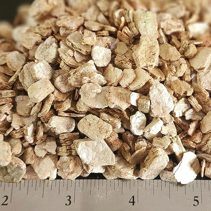 Super Coarse Vermiculite Natural and Odorless Mix - Professional Use for Gardening Packaging and Industrial 4 Cubic Feet