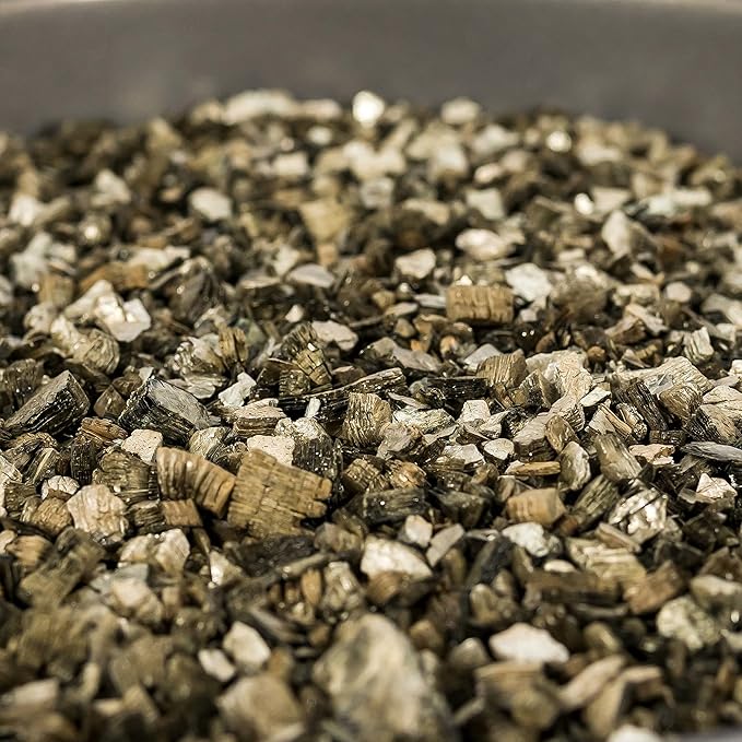 Horticultural Organic Vermiculite by GARDENERA - Medium Grade - Natural Soil Additive for Potted Plants - Orchids - Hydroponics - Terrariums (8 QT) - Set of 3