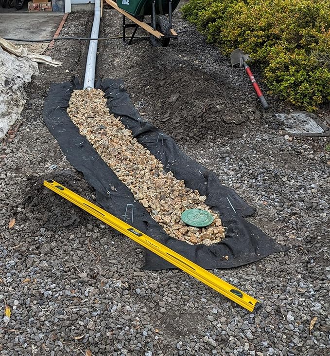 Sandbaggy Non Woven 4 oz Geotextile Landscape Fabric | Industrial Grade Fabric | 100 Lbs of Tensile Strength | UV Protected from Sun Exposure | Approved by DOT (6 ft x 100 ft Roll)