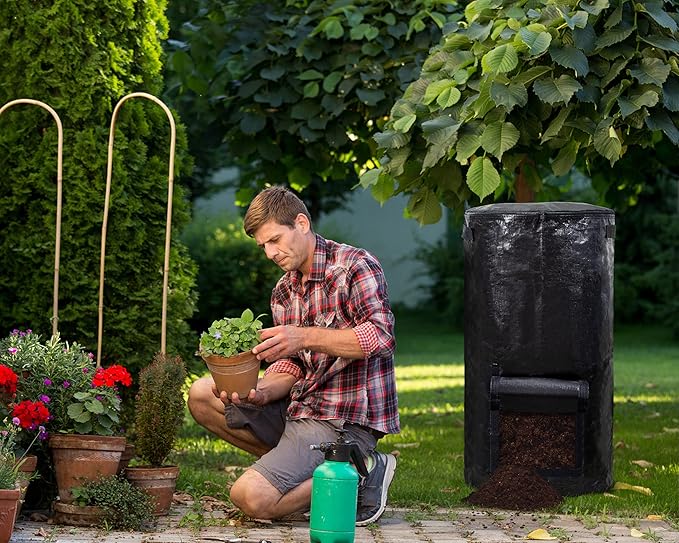 MyLifeUNIT 2 Packs Compost Bins Outdoor and Plastic Watering Can